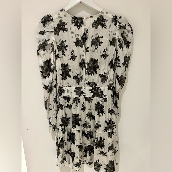 Zara long sleeve black and white printed dress - Picture 2 of 3